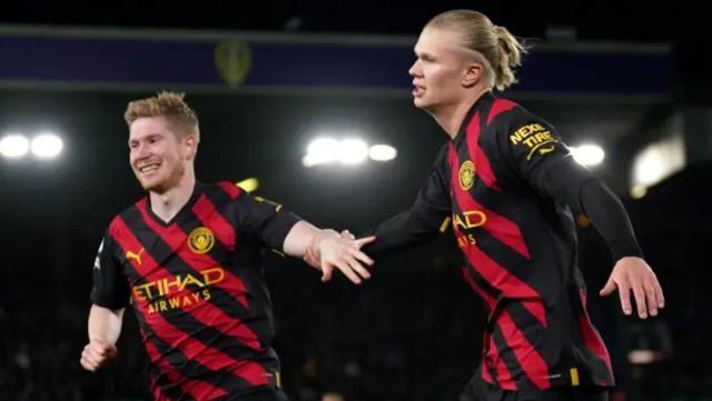 [中超]刚替补登场就进球 于汉超吊射破门