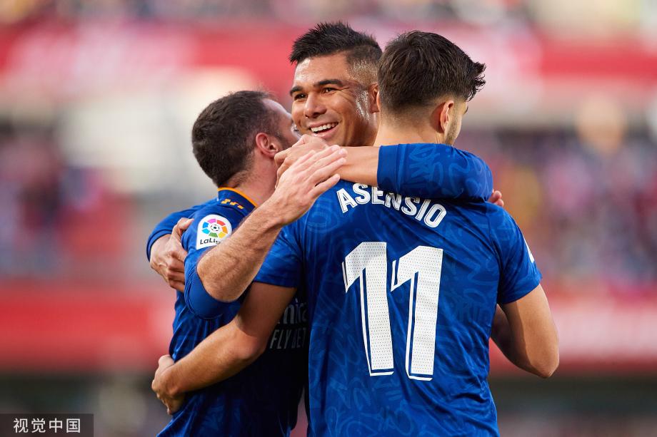 亚军+四强被B组战队无情零封？JDG无畏引热议：一万观众怒评2.3分