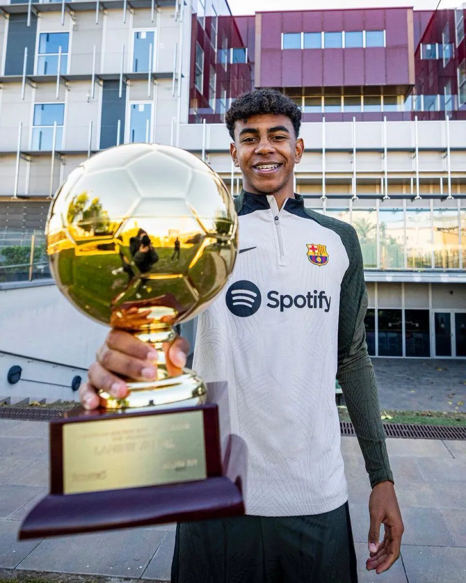 快船主场险胜勇士仅差一分，库里关键两记三分难救主却6犯离场