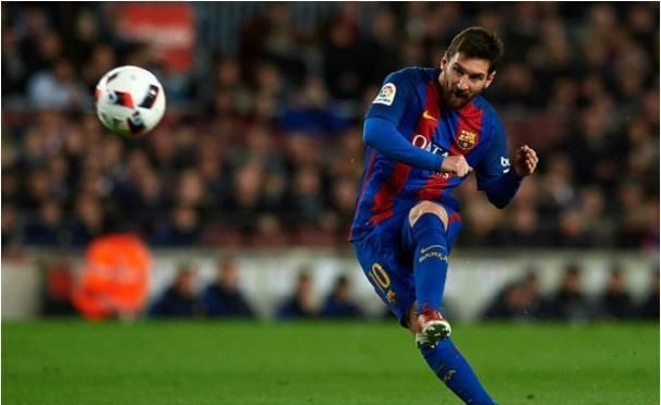 独行侠遭重创！安东尼·戴维斯赛季报销，交易阴云笼罩