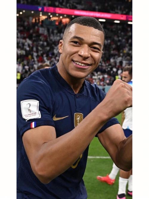 主动发声拒绝交易后卫，火箭是否已破罐子破摔？杜兰特拼尽全力依然难挽局势