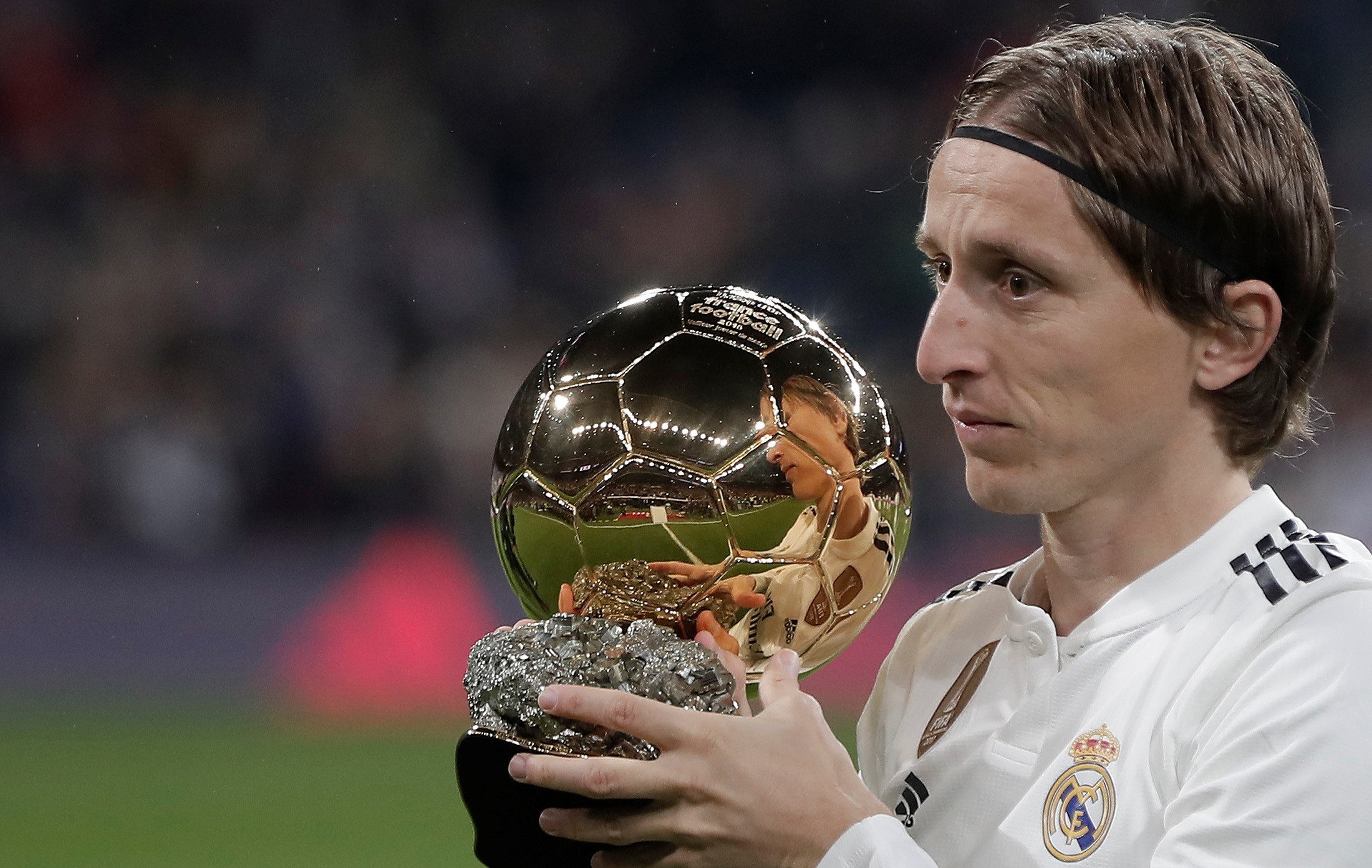 英国国防部启动国际国防电竞赛事，用游戏为现代战争“精准征兵”引争议